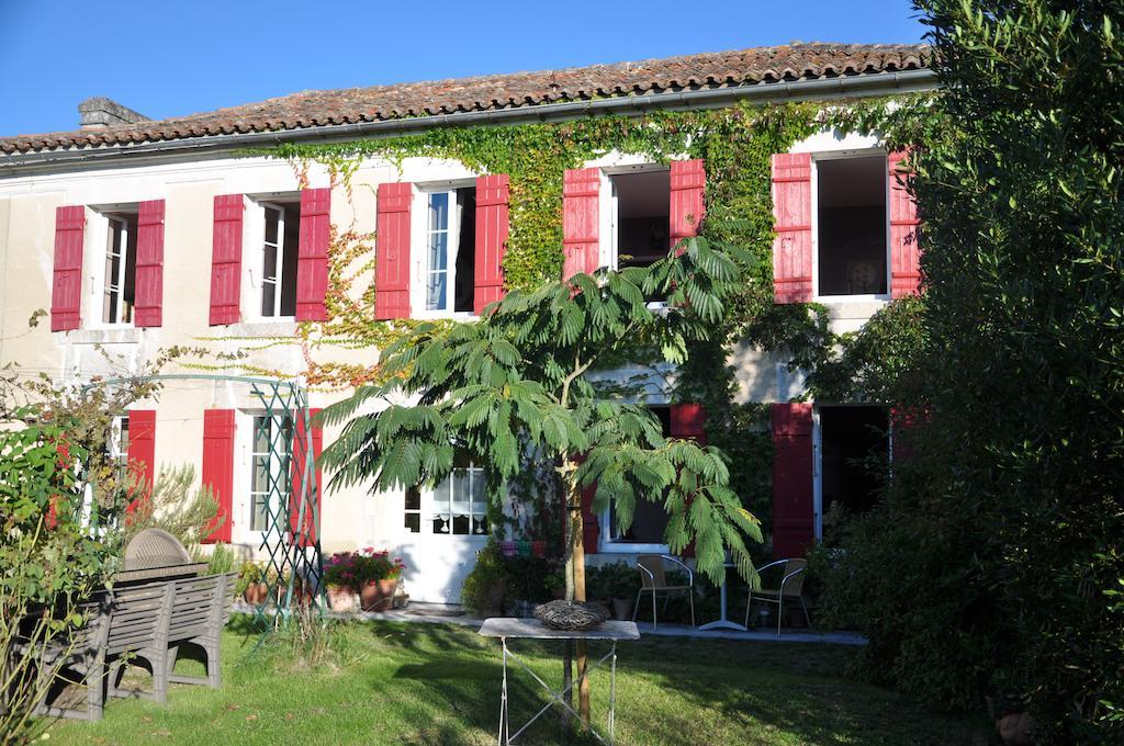 Brossac La Maison De Rose Bed & Breakfast エクステリア 写真